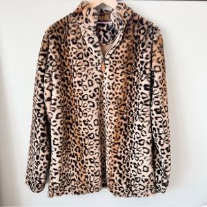 Boutique Leopard Pull Over